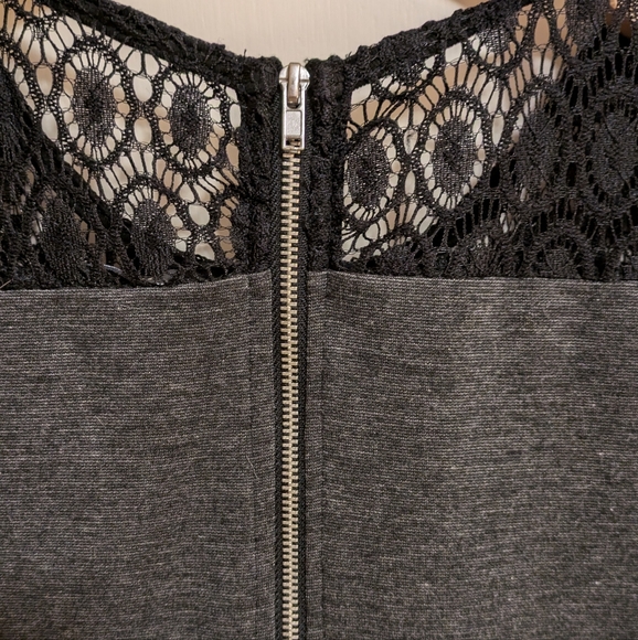 Black Lace Exposed Back Zipper Mini Sheath Dress - Small, EUC - Picture 5 of 8